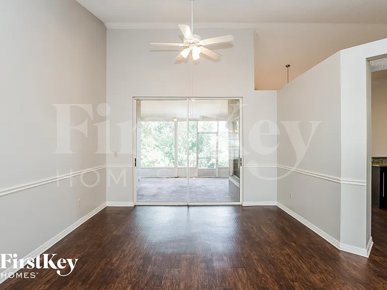 6809 Coral Cove Dr — Photo 7