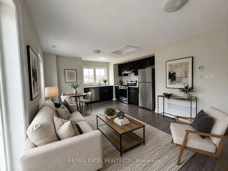 41 John Rolph St #COACH HOUSE — Photo 2