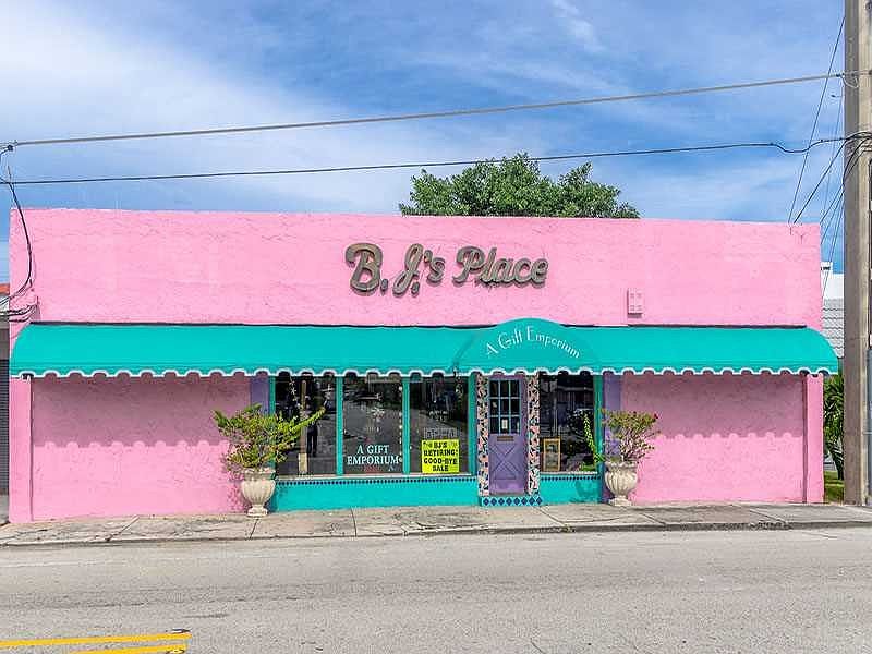 1st image of 18451 W Dixie Hwy