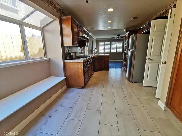 11539 Lancaster Way — Photo 10