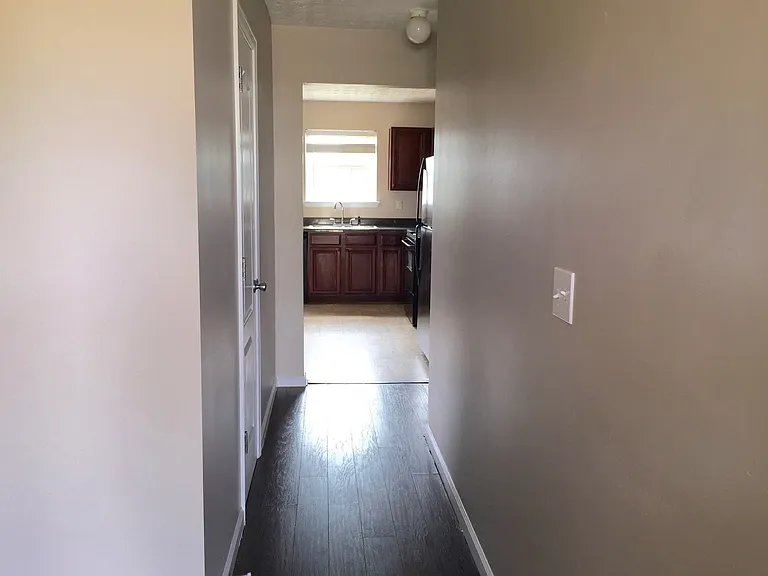 126 Potomac Dr — Photo 4
