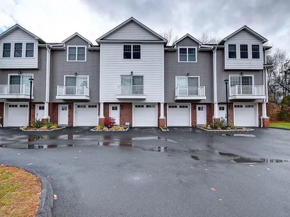 27 Naubuc Avenue #5, Glastonbury, CT 06033