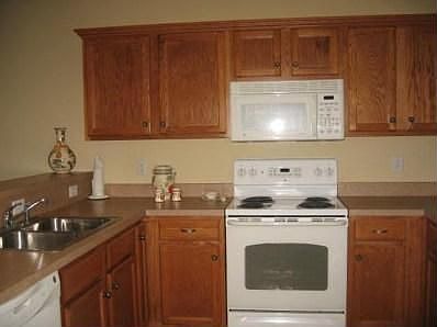 5th image of 209 Wrennewood Ln