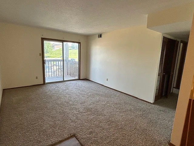 2542 Creve Coeur Mill Rd #7 — Photo 6