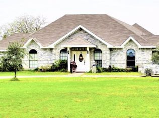 2410 Palmhurst Dr, Palmhurst, TX 78573