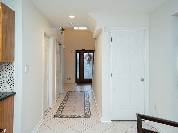 4th image of 54 Campbell Rd