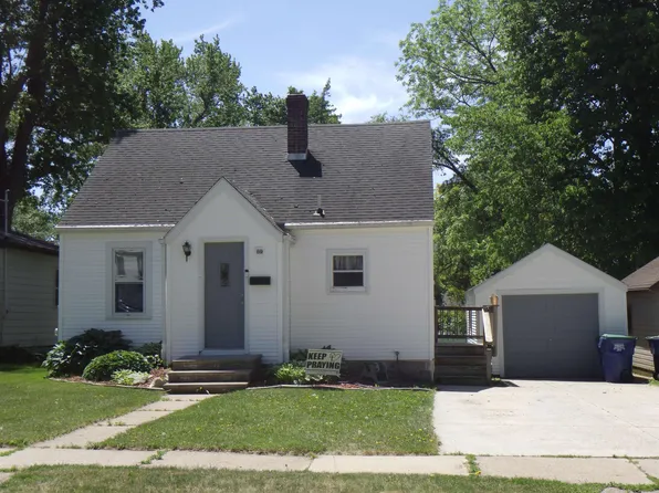 89 Torrey St, Clintonville, WI 54929