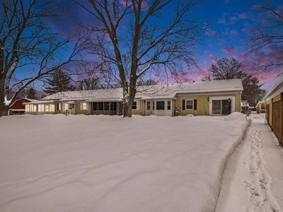 636 Village Ln, Jenison, MI, 49428