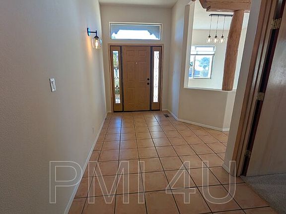 5th image of 12612 Carmel Ct NE