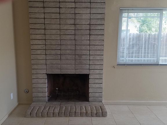 4th image of 436 Mountain View Dr