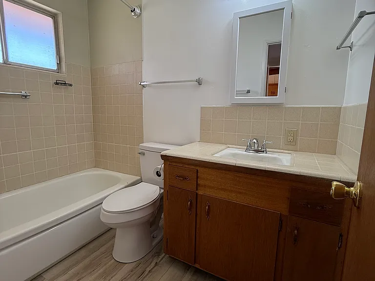 1400 W Lockeford St #5 — Photo 14