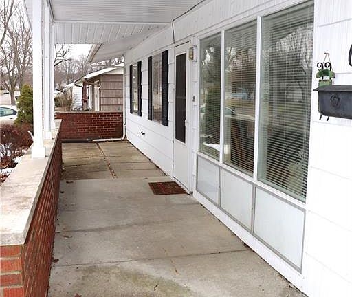 2nd image of 608 W Roselawn St