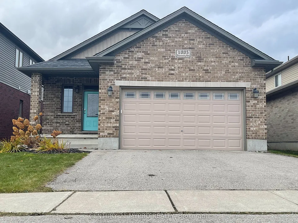 1005 Oakcrossing Gate