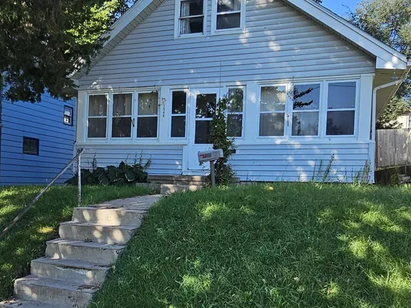 1546 S 25th St, Omaha, NE 68105