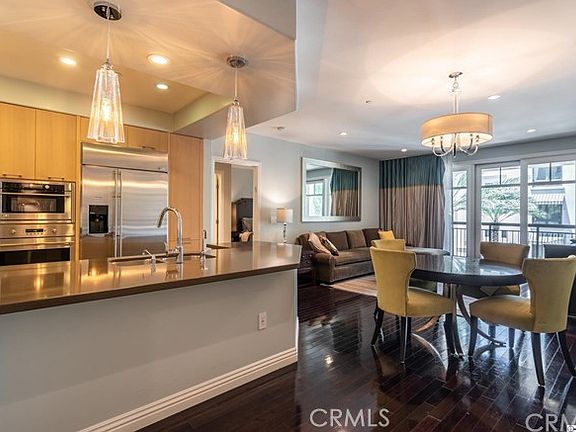 2nd image of 472 Caruso Ave