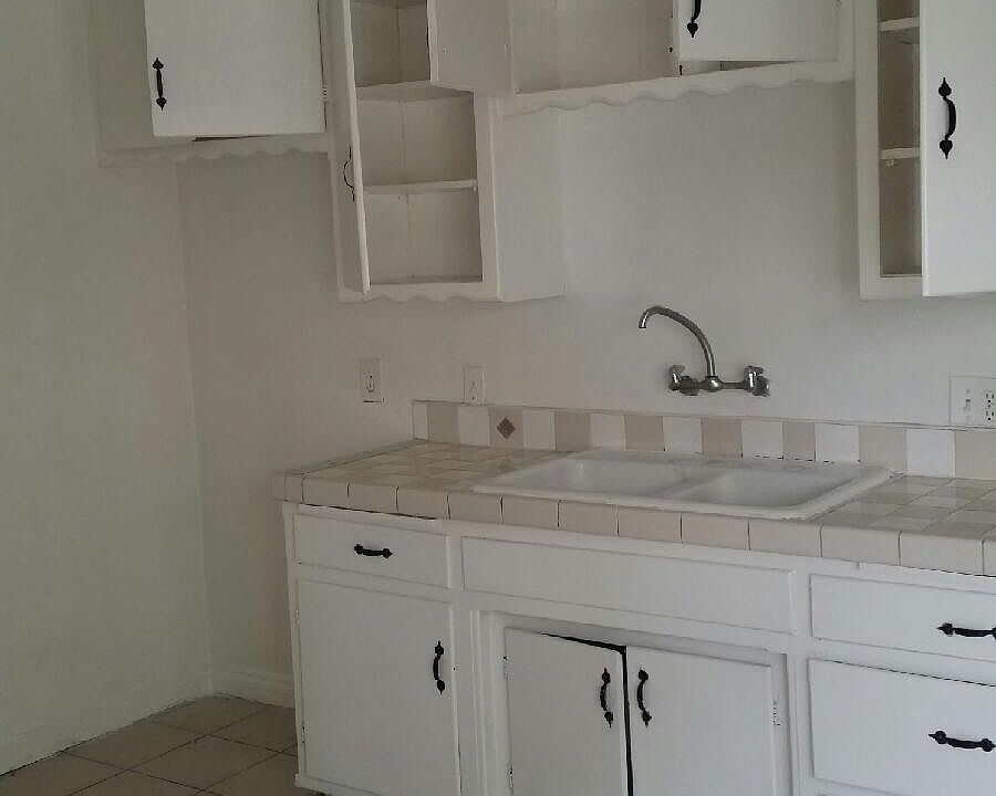 1st image of 334 W East St