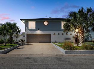 502 Sierra Sound St, Rockport, TX 78382