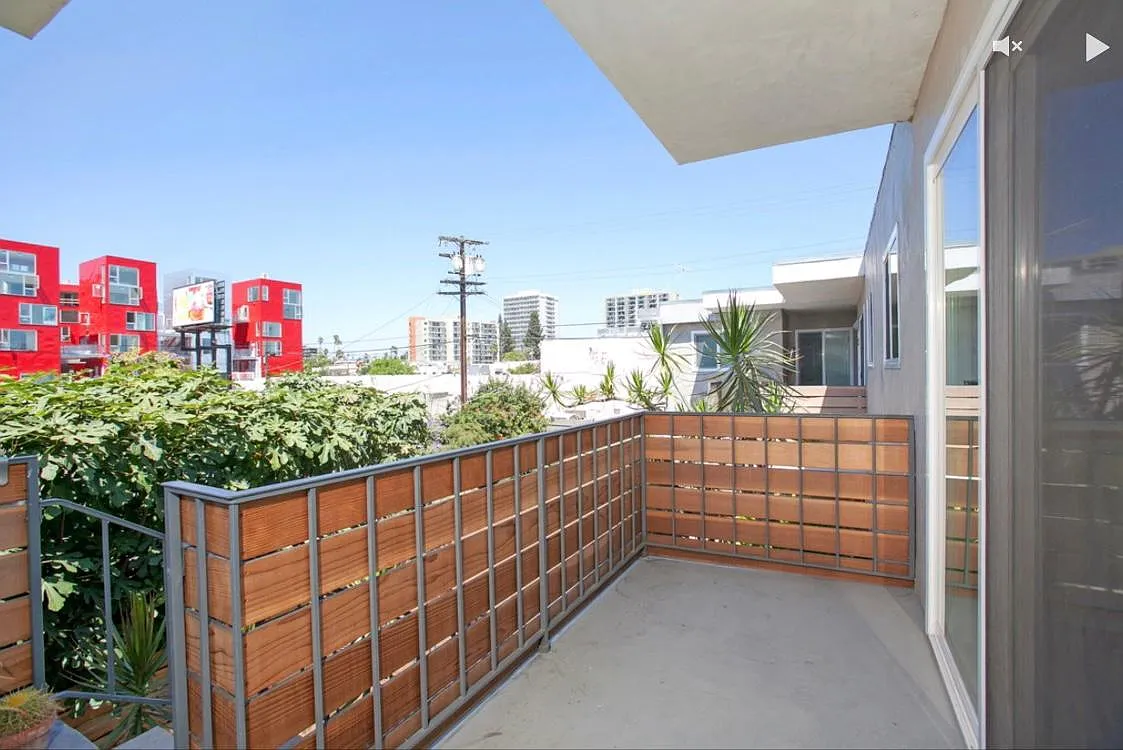 3827 Herbert St — Photo 4