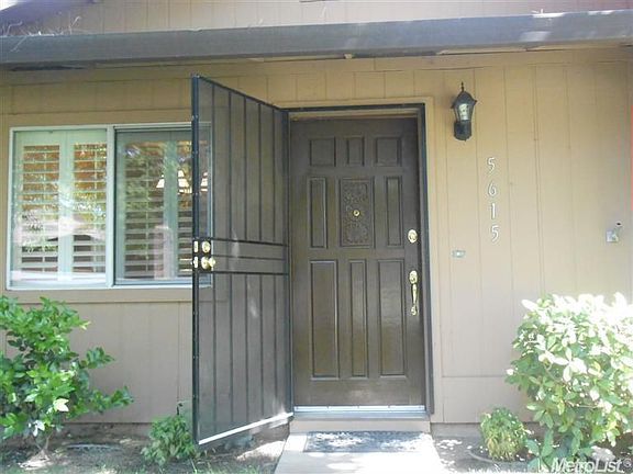 2nd image of 5615 Seascape Ct
