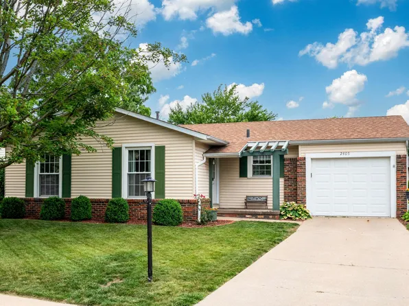 2405 W Carriage Ln, Peoria, IL 61614