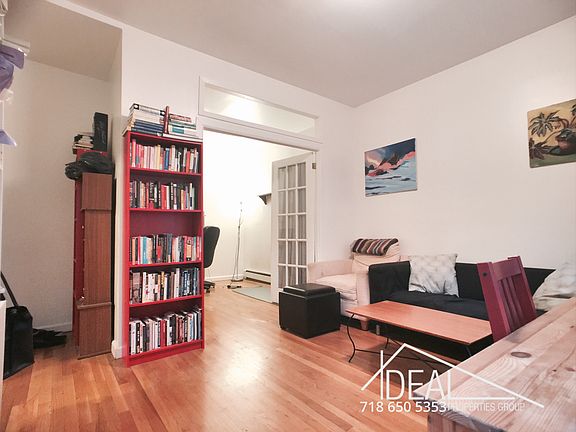 5th image of 725 Dean St #1