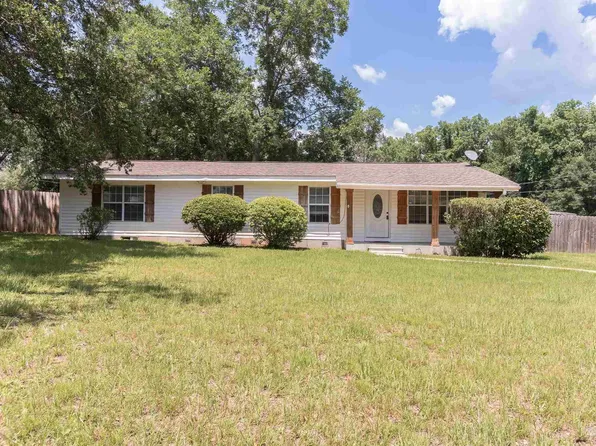 1358 Tate Rd, Cantonment, FL 32533