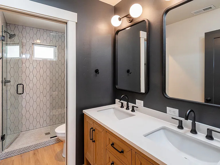 3rd floor bath