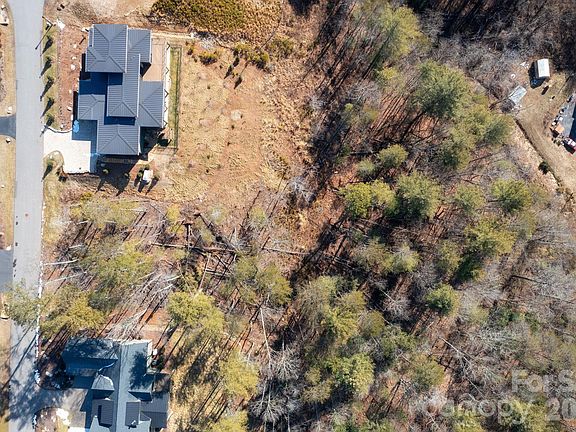 2nd image of 161 Riverbend Forest Dr #9