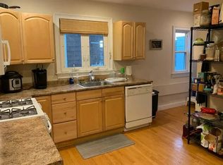 1 Edgar Ter #1, Somerville, MA 02145
