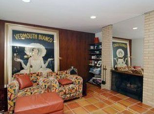 928 Rollingwood Rd, Highland Park, IL 60035