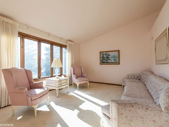 2nd image of 17595 Windsor Pkwy #0