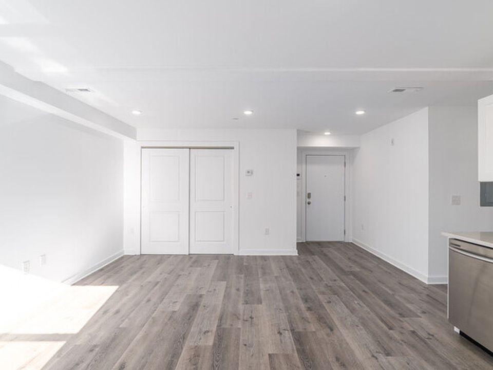 1st image of 1254 N Carlisle St #103