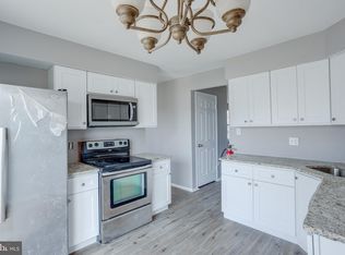 101 Bayberry Ct, Marlton, NJ 08053