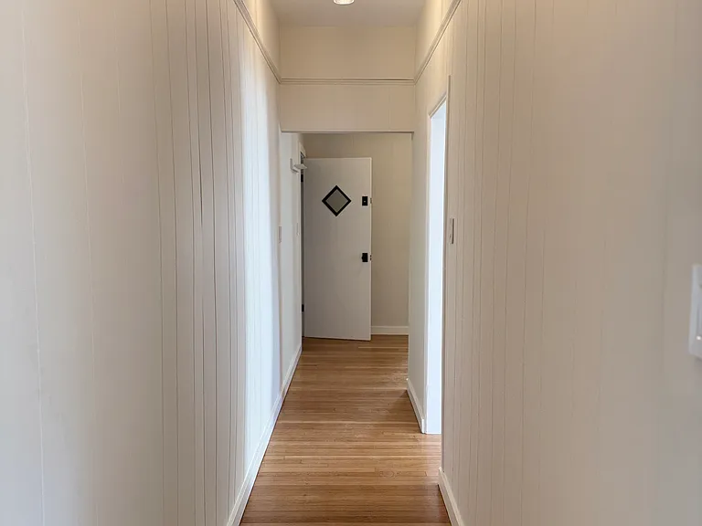Entry / Hall