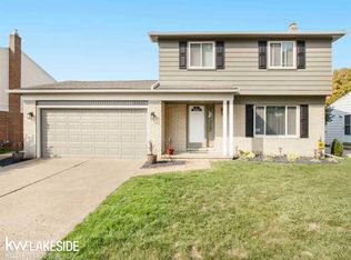 42847 Pheasant Run Dr, Sterling Heights, MI 48313