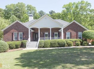132 Crossing Dr, Stockbridge, GA 30281