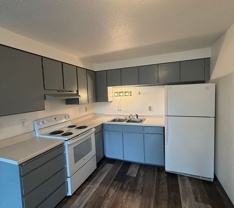 1st image of 2124 Arthur St #7