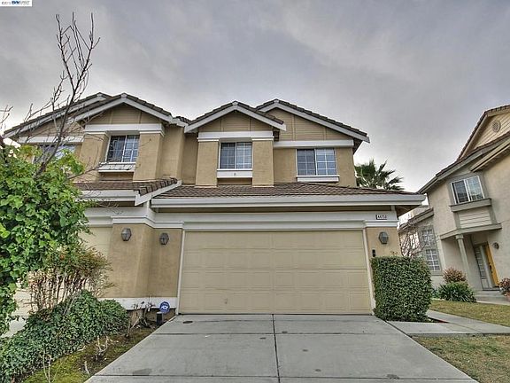 3rd image of 44753 Lynx Dr