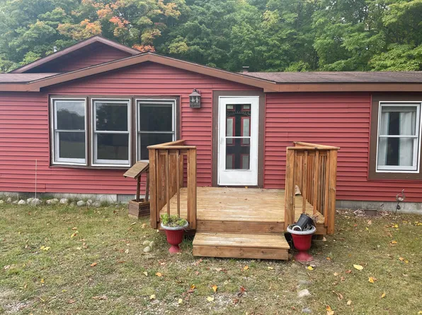 2582 N M 33 Hwy, Cheboygan, MI 49721