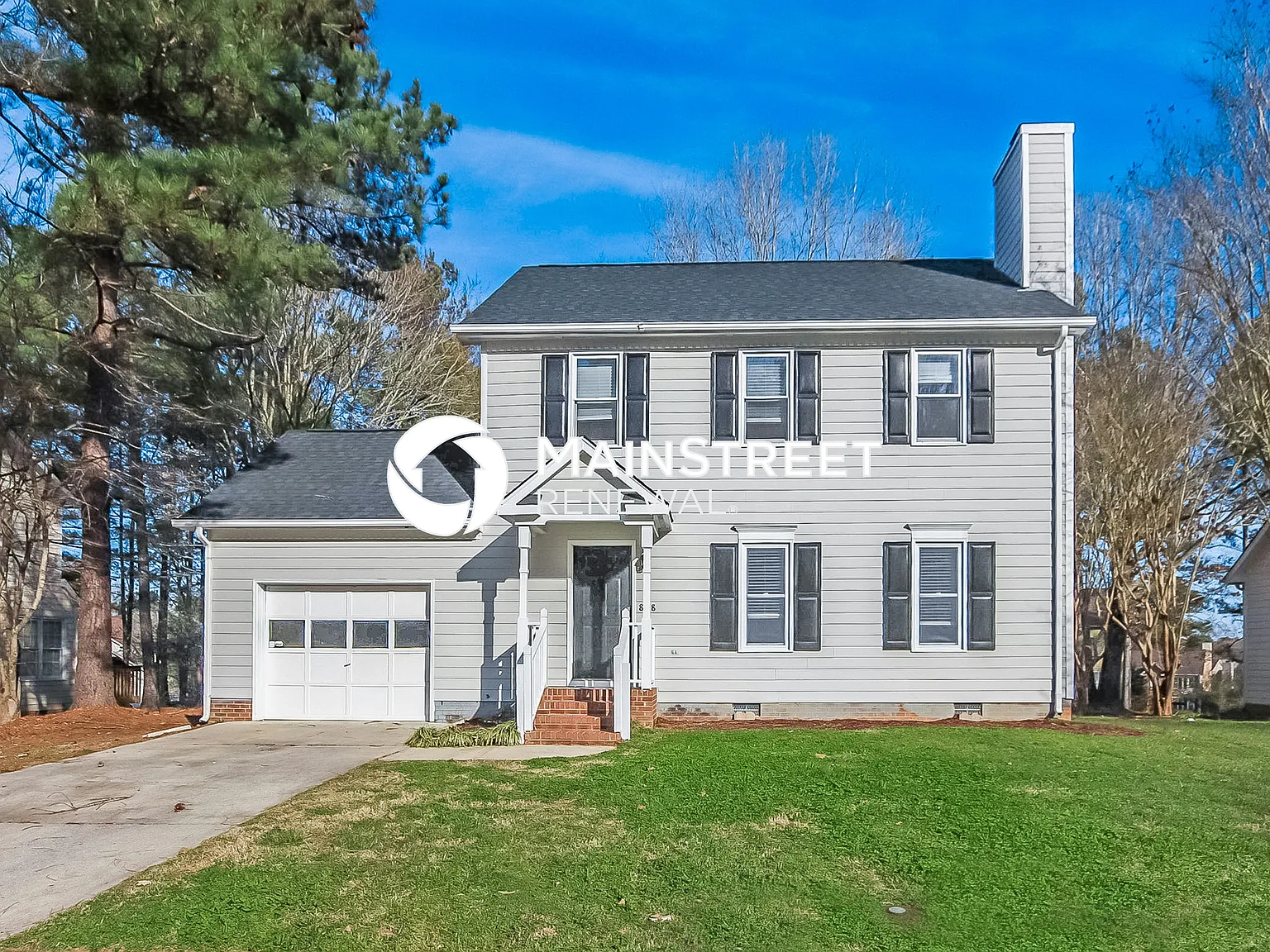 828 Penncross Dr — Photo 1