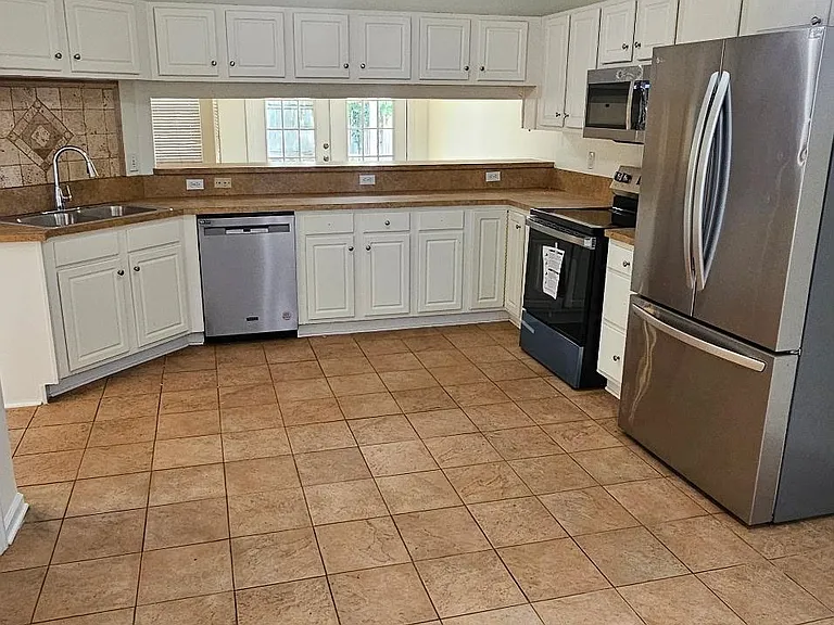 1775 Newman Ln — Photo 10
