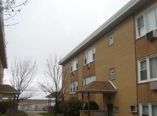 6024 Archer Ave #7, Summit, IL 60501