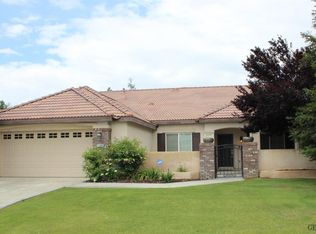 11004 Villa Hermosa Dr, Bakersfield, CA 93311