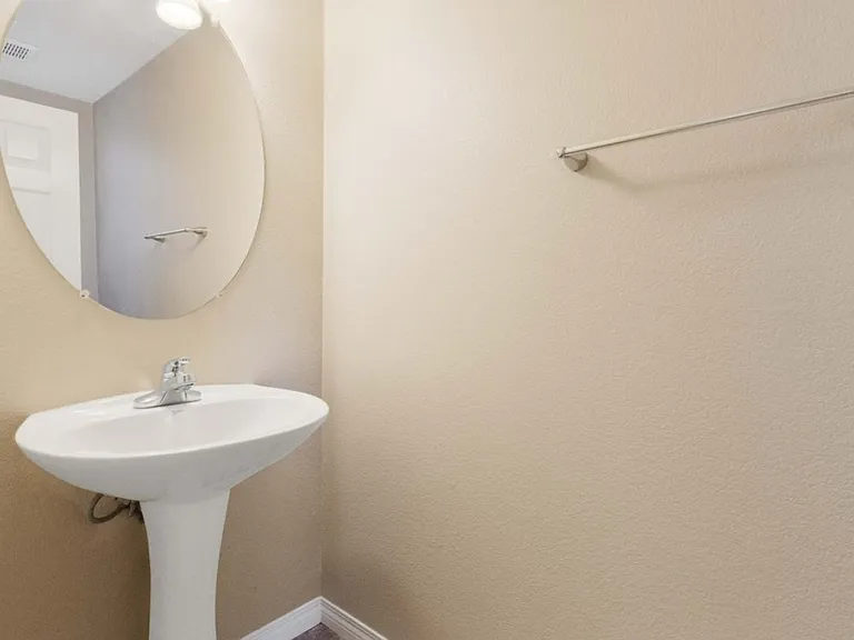 650 Sumner Way #4 — Photo 11