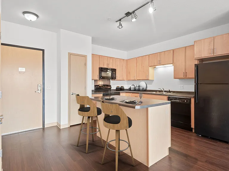 Fourth Street Co-op Apartments — Photo 62