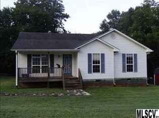 1358 13th Ave NE, Hickory, NC 28601