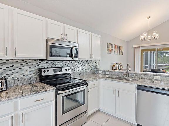 5th image of 3138 Dunstable Dr