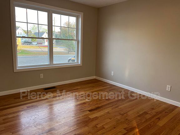 4th image of 6-21 Clarendon Way