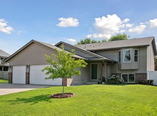 460 Tiffany Dr, Hastings, MN 55033