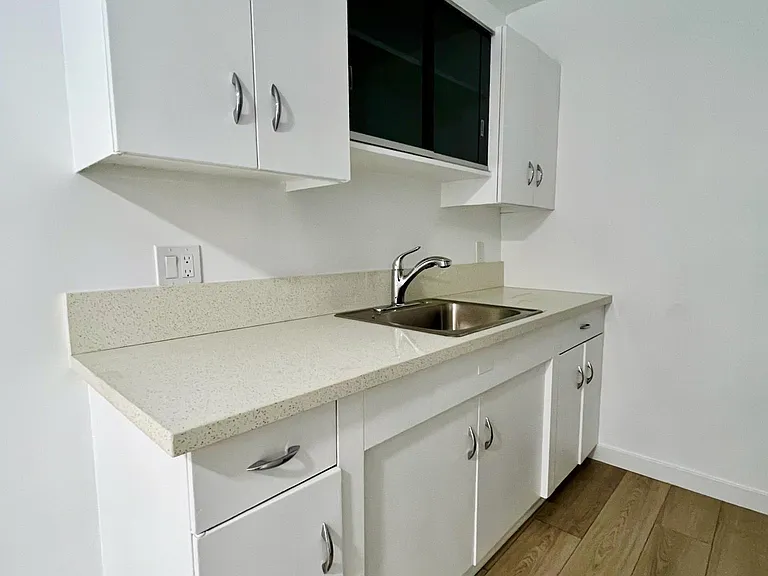 8277 W Fountain Ave #3 — Photo 6